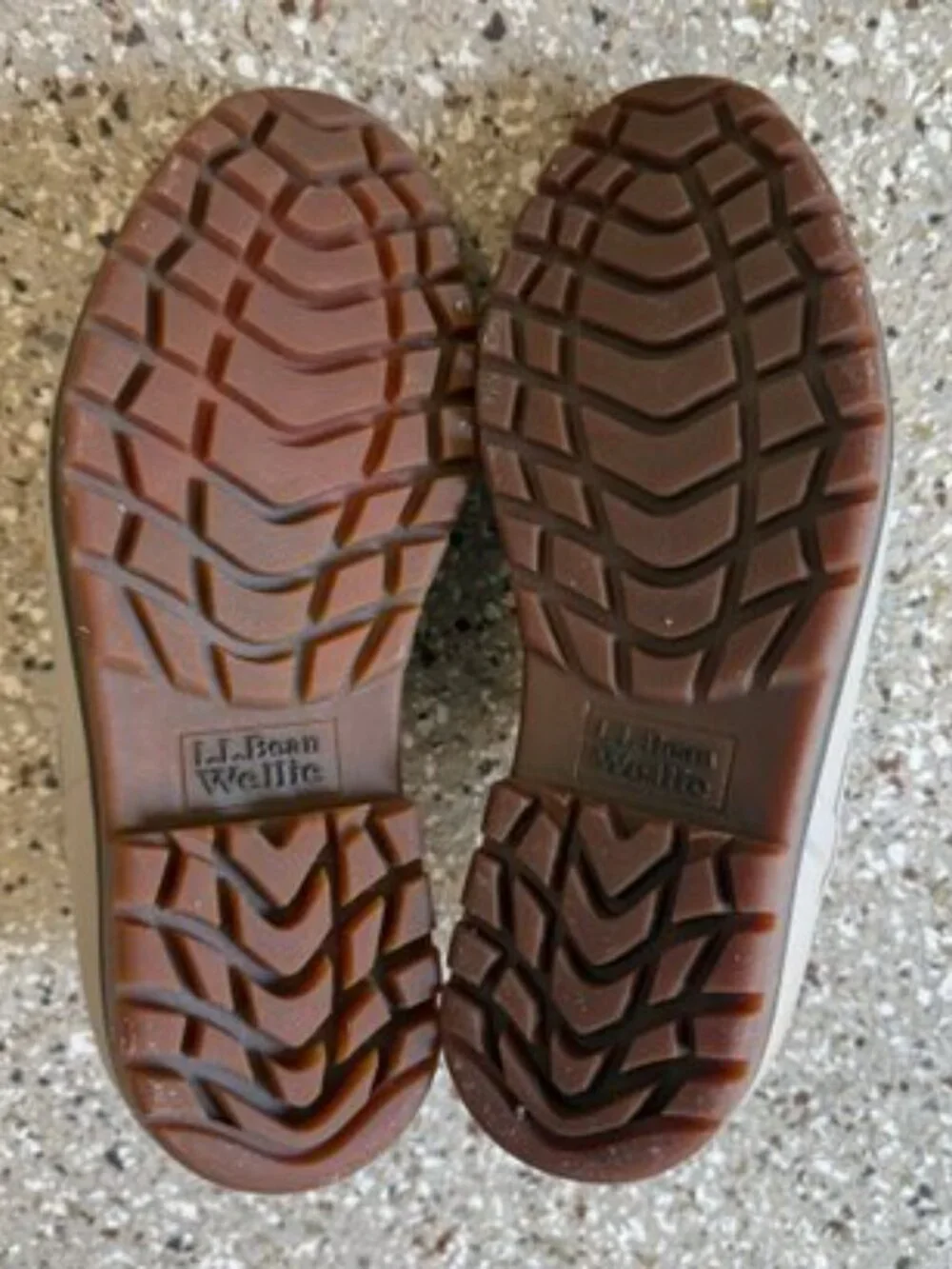 L.L.Bean Women's Rugged Wellie Slip-On Shoes Size 9 Water Repellent